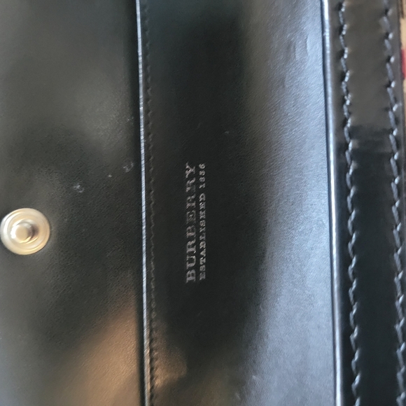 Burberry Nova Checkered Stirr Up Buckle Large Wallet - Picture 4 of 11